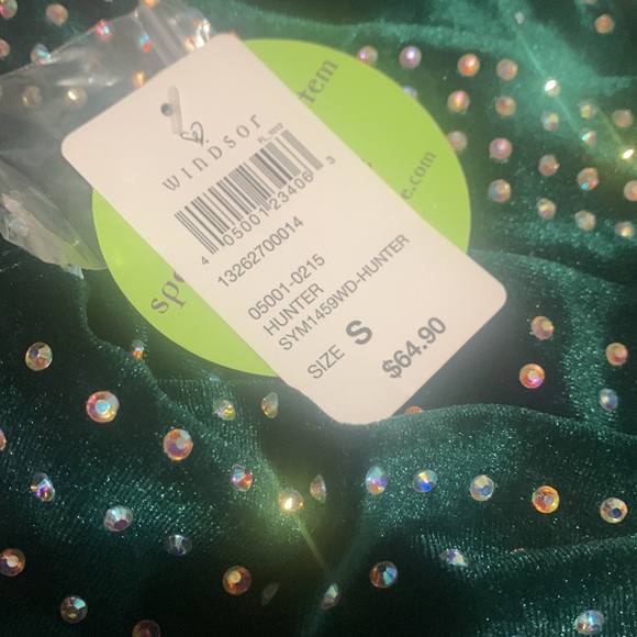 Windsor Velvet Wrap Dress- Emerald - Picture 6 of 6